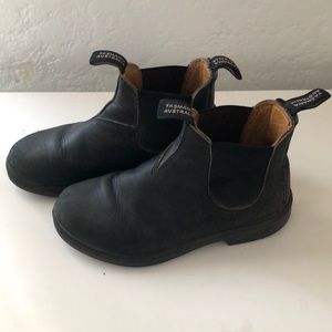 Blundstone #1325 Chelsea Boots, Black, Kids Size 1.